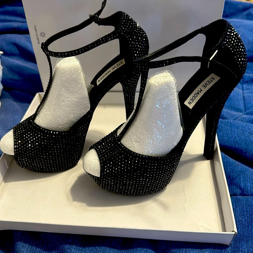 Steve Madden black platforms high heel rhinestones.